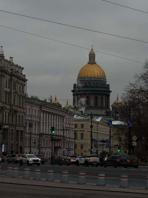 Усатый, маленки и лысый